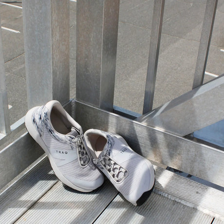 TRAQ Intent 2 Womens Walking Shoes Q-Flow2 Mesh Slip-Resistant in Cloudy Grey