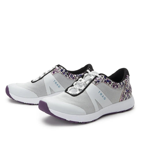 TRAQ Intent Womens Walking Shoes Q-Flow Mesh Slip-Resistant Sneakers in White
