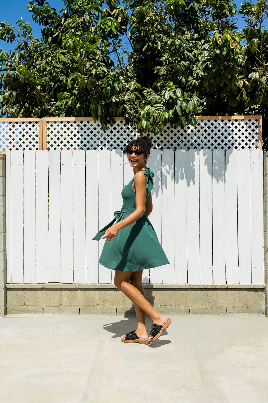 Alegria Oona Womens Slide Sandals Raffia Adjustable Comfort Non Slip 1.75" Heel in Black