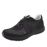 TRAQ Qarma 2 Sonar Womens Walking Shoes Smart Step Tracker Comfort Sneaker in Black