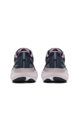 Saucony Womens Triumph 22 Shoes Sneakers Road Running Runners in Navy/Dusk	