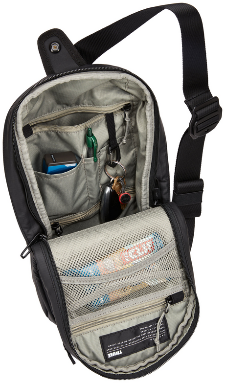 THULE 8L Tact Sling Bag in Black