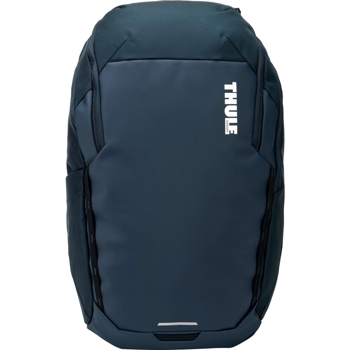 Thule Chasm 26L Everyday Backpack - Darkest Blue (Travel Bag w/ Laptop Pocket)