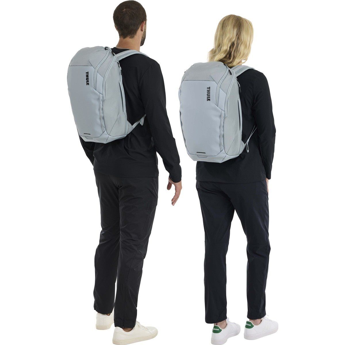 Thule Chasm 26L Everyday Backpack - Soft Blue (Travel Bag w/ Laptop Pocket)