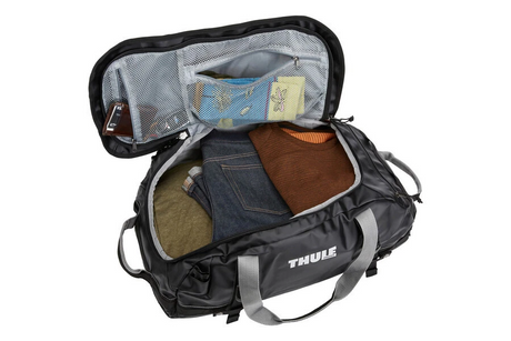 Thule Chasm 40L Duffel Overnight Travel Bag - Gloss Black (Convertible Duffle Backpack)