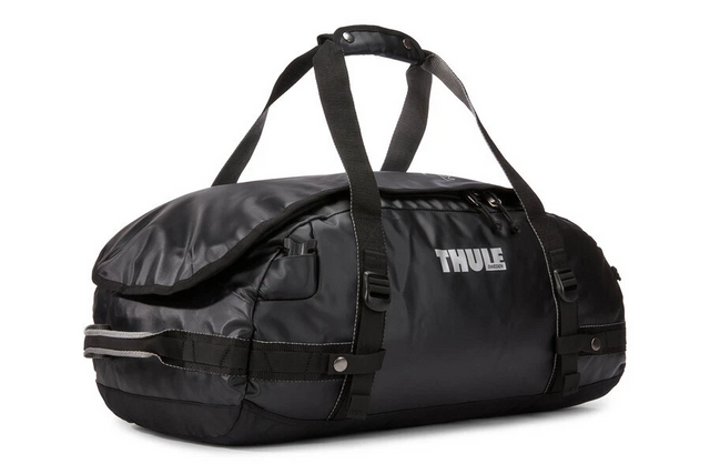 Thule Chasm 40L Duffel Overnight Travel Bag - Gloss Black (Convertible Duffle Backpack)