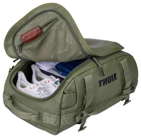 Thule Chasm 30L Duffel Overnight Bag Convertible Backpack Duffle in Olivine