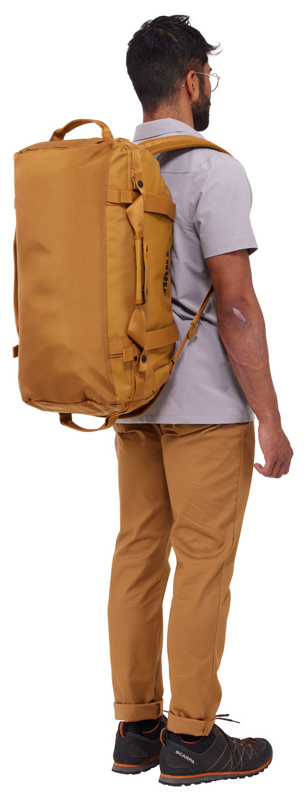 Thule Chasm 40L Duffel Overnight Bag Convertible Backpack Duffle in Golden