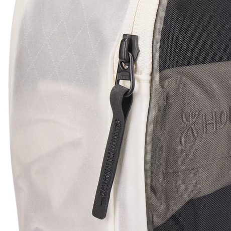 Thule Medium Travel Packing Cube - White (Electronics & Toiletries Organiser Bag)