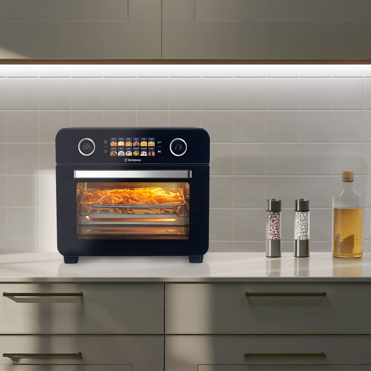 Westinghouse 25L Digital Air Fryer Oven 2200W w/ Touch Control in Black (WHOV03K)