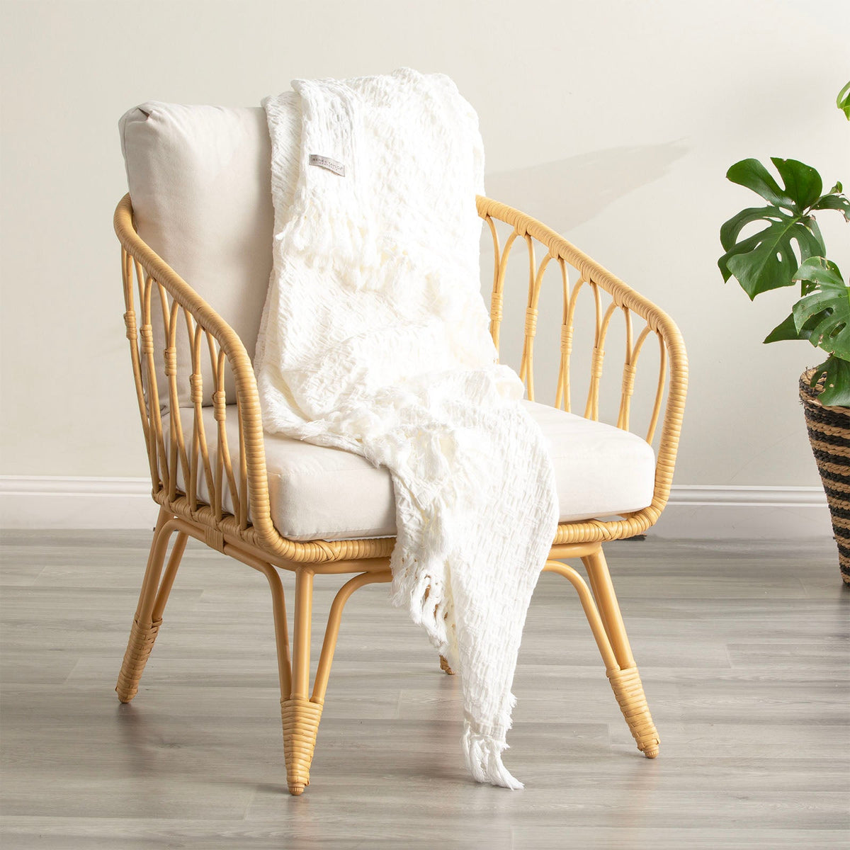 Renee Taylor Alysian Textured Cotton Decorative Throw Blanket - White (130 x 200cm)